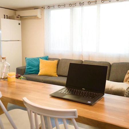 Primrose Boutique Apartment Ashdod Exterior foto